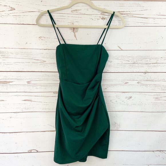 Windsor S Emerald Green Faux Wrap Ruched Square Neck Mini Cocktail Dress - Picture 2 of 6